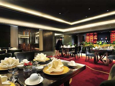restaurant - hotel crowne plaza international airport - beijing, china