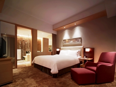 bedroom 1 - hotel new world wuhan - wuhan, china