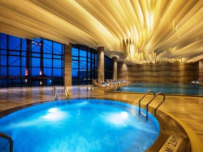 indoor pool - hotel hilton wuhan riverside - wuhan, china