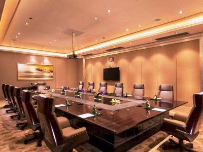 conference room - hotel hilton wuhan riverside - wuhan, china