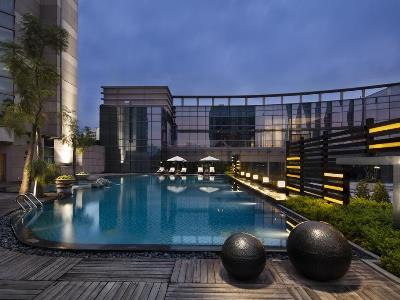 outdoor pool - hotel hilton xiamen - xiamen, china