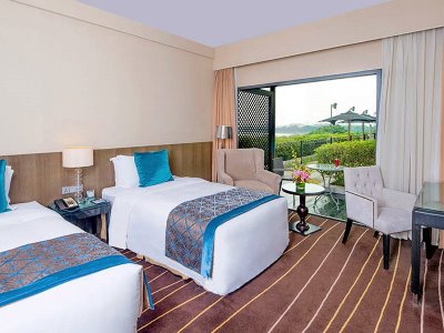bedroom 4 - hotel marco polo xiamen - xiamen, china