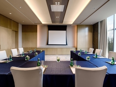 conference room 1 - hotel doubletree by hilton wuyuan bay - xiamen, china