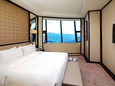 bedroom 6 - hotel howard johnson plaza by wyndham ningbo - ningbo, china