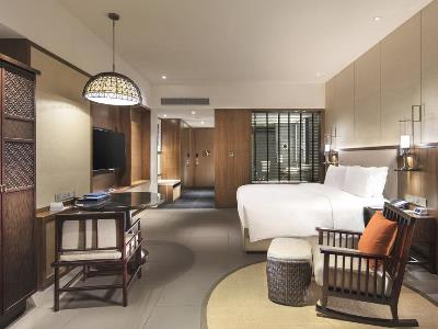 bedroom 2 - hotel hilton huizhou longmen resort - huizhou, china
