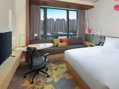bedroom - hotel hilton garden inn qidong - qidong, china