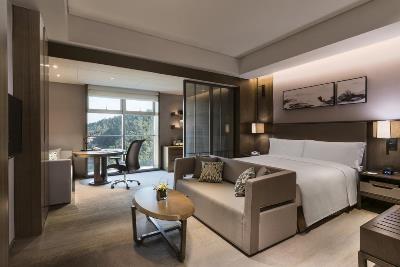 bedroom - hotel doubletree by hilton hotel shiyan - shiyan, china
