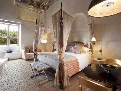 bedroom 1 - hotel sofitel legend santa clara - cartagena, colombia