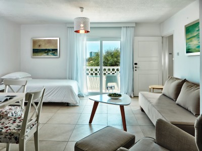bedroom - hotel so white club resort - ayia napa, cyprus