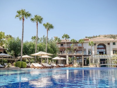 outdoor pool 3 - hotel columbia beach resort - pissouri, cyprus