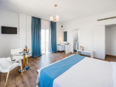 bedroom 2 - hotel mikes kanarium city hotel - larnaca, cyprus