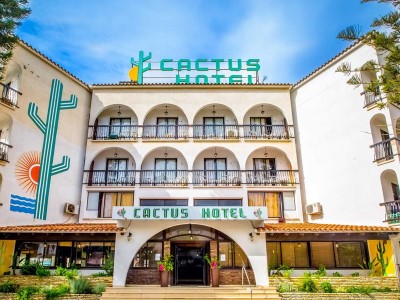 exterior view - hotel cactus - larnaca, cyprus