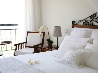 bedroom 8 - hotel sandy beach hotel and spa - larnaca, cyprus