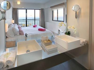 bedroom 7 - hotel sandy beach hotel and spa - larnaca, cyprus