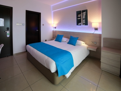bedroom 1 - hotel les palmiers - larnaca, cyprus