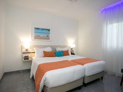 bedroom 1 - hotel best western plus larco hotel - larnaca, cyprus