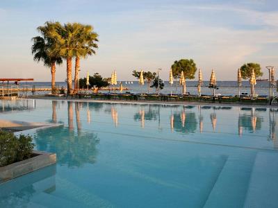 outdoor pool - hotel crowne plaza limassol - limassol, cyprus