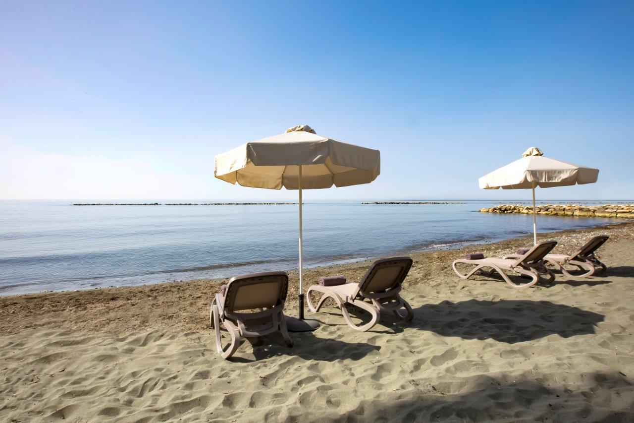 beach - hotel harmony bay - limassol, cyprus