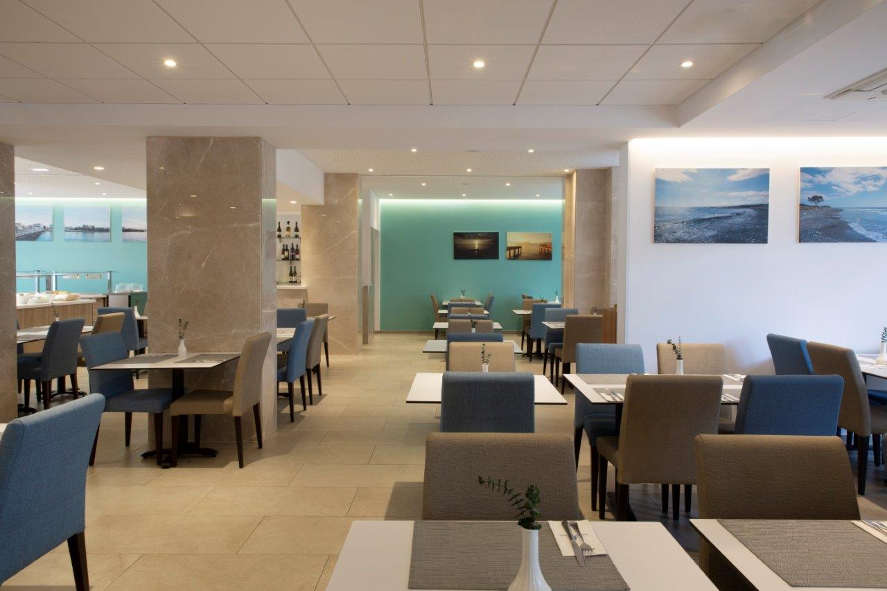 restaurant - hotel harmony bay - limassol, cyprus
