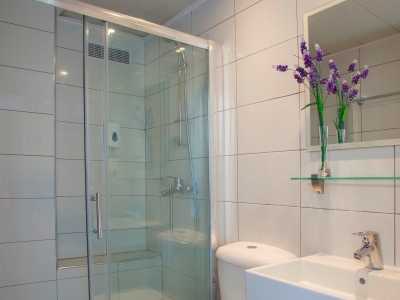 bathroom - hotel harmony bay - limassol, cyprus