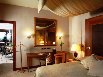 bedroom 7 - hotel four seasons - limassol, cyprus
