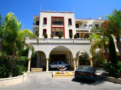 exterior view - hotel curium palace - limassol, cyprus
