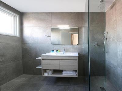 bathroom - hotel centrum - nicosia, cyprus