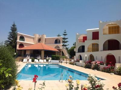 outdoor pool - hotel pandream - paphos, cyprus