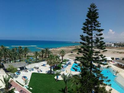 outdoor pool - hotel venus beach - paphos, cyprus