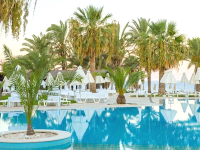 outdoor pool 1 - hotel venus beach - paphos, cyprus