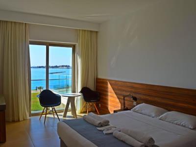 bedroom - hotel blue lagoon kosher amphora suites - paphos, cyprus