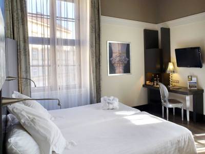 bedroom 1 - hotel barcelo brno palace - brno, czech republic