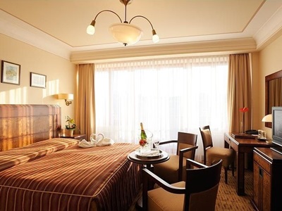 bedroom 1 - hotel majestic plaza - prague, czech republic