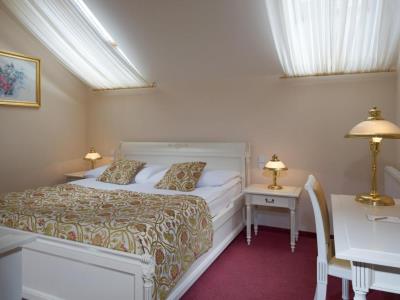 bedroom 2 - hotel alqush downtown - prague, czech republic
