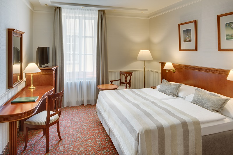 bedroom - hotel adria prague - prague, czech republic