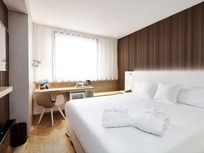 bedroom 1 - hotel occidental praha - prague, czech republic