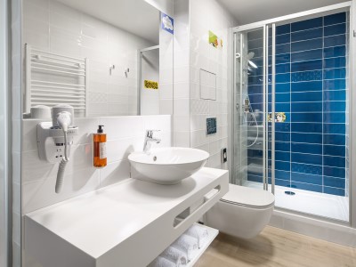 bathroom - hotel comfort hotel prague city east - prague, czech republic
