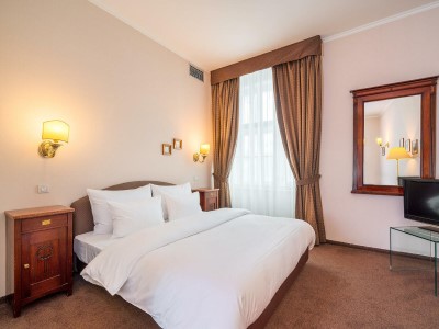bedroom - hotel leonardo and bookquet - prague, czech republic