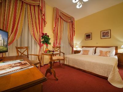 bedroom - hotel podhrad - hluboka nad vltavou, czech republic
