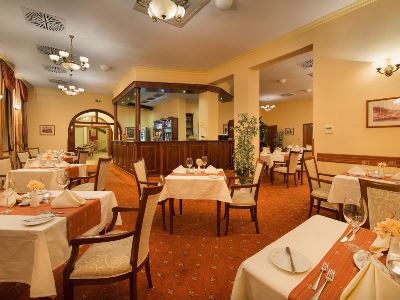 restaurant - hotel podhrad - hluboka nad vltavou, czech republic