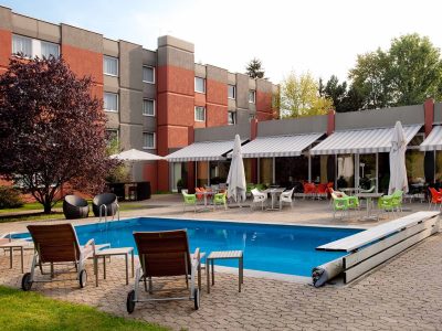 outdoor pool - hotel mercure aachen europaplatz - aachen, germany