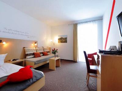 bedroom 1 - hotel best western plus aalener romerhotel - aalen, germany