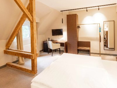 bedroom 6 - hotel parkhotel kurhaus bad kreuznach - bad kreuznach, germany