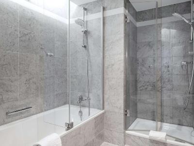 bathroom 1 - hotel nh collection koln mediapark - cologne, germany