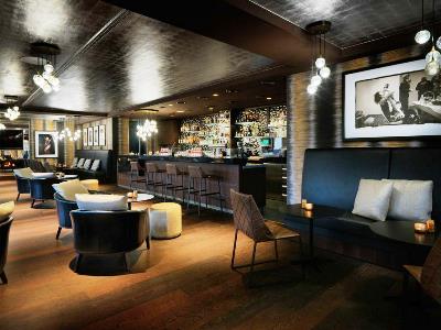 bar - hotel hyatt regency cologne - cologne, germany