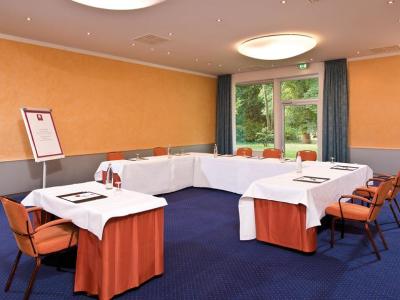 conference room 1 - hotel leonardo royal koeln am stadtwald - cologne, germany