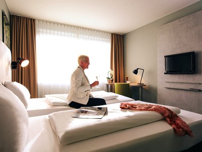 bedroom 3 - hotel mercure plaza essen - essen, germany