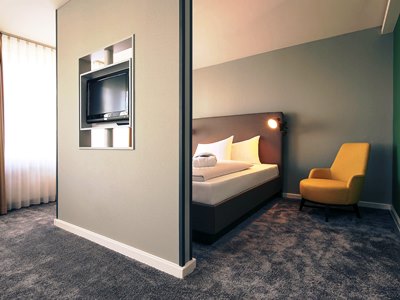 bedroom 4 - hotel mercure plaza essen - essen, germany