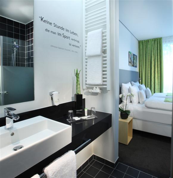 bathroom - hotel lindner hotel frankfurt sportpark - frankfurt, germany