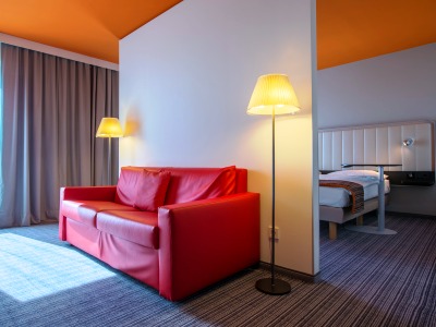 bedroom 3 - hotel park inn airport - frankfurt, germany